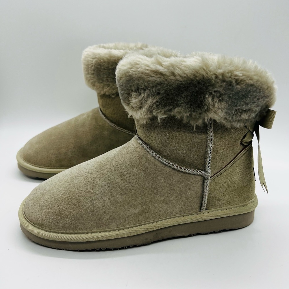 Lamo Women’s Adele Short Light Tan Shearling Winter Boots Size 7 NWOT
